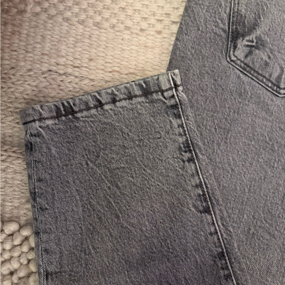 NWOT - Zara high rise slim mom jeans - size 30 - Picture 4 of 8